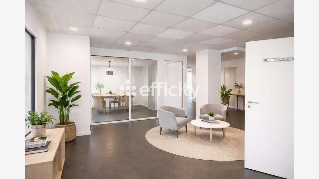 Vente local commercial de 303m² au Kremlin-Bicêtre
