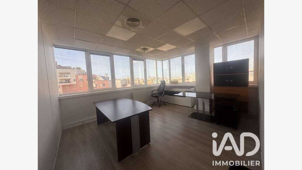 Vente bureaux 210m² R+7  au Kremlin-Bicêtre