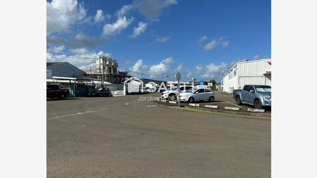 Hypercentre du Lamentin 9% secteur Place d’Armes