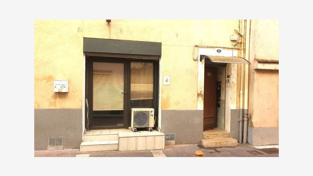 Vente local commercial rénové 42,44m² Le Luc
