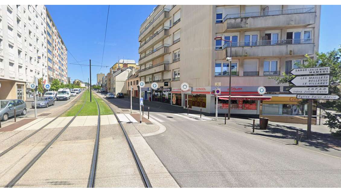 A vendre ensemble commercial au Mans