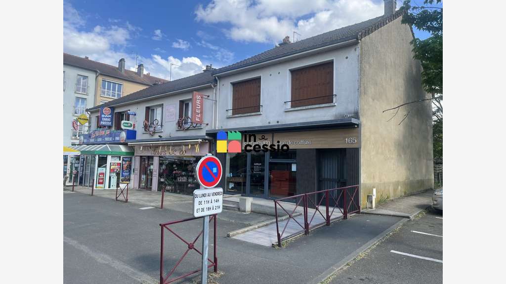 Locaux loués à vendre Le Mans Route de Sablé