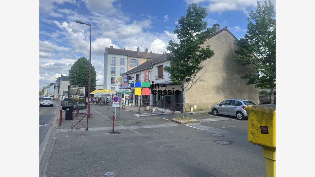 Locaux loués à vendre Le Mans Route de Sablé