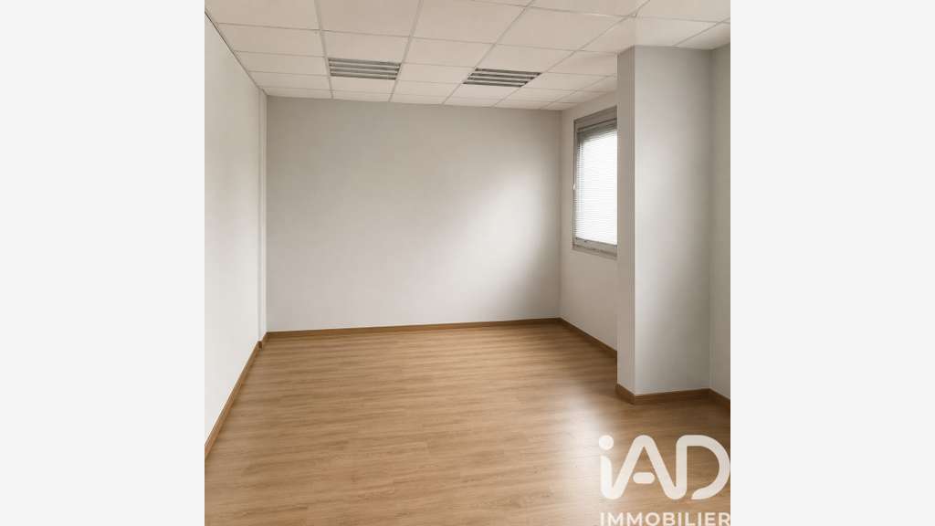 A vendre local commercial de 540m² Le Mans