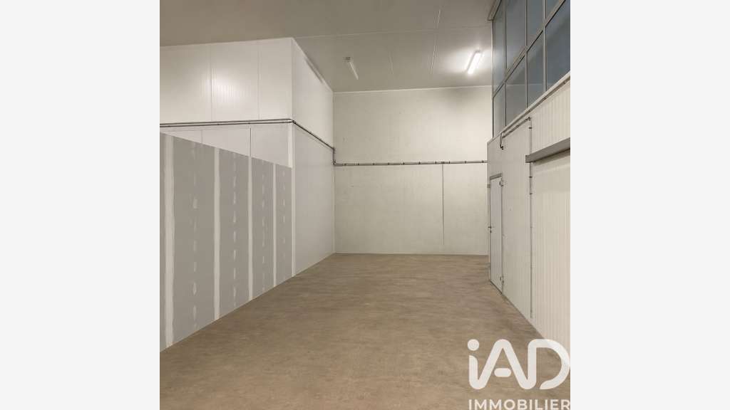 A vendre local commercial de 540m² Le Mans