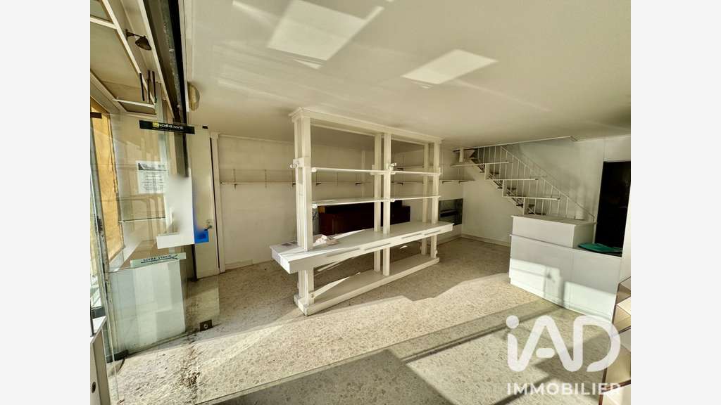 Vente local commercial 71m² aux Maillets au Mans