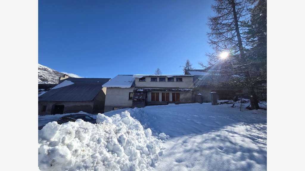 Vente gite professionnel Monetier Pied de Pistes
