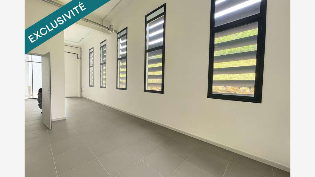 Droit au bail local aménagé neuf 160m² Le Robert