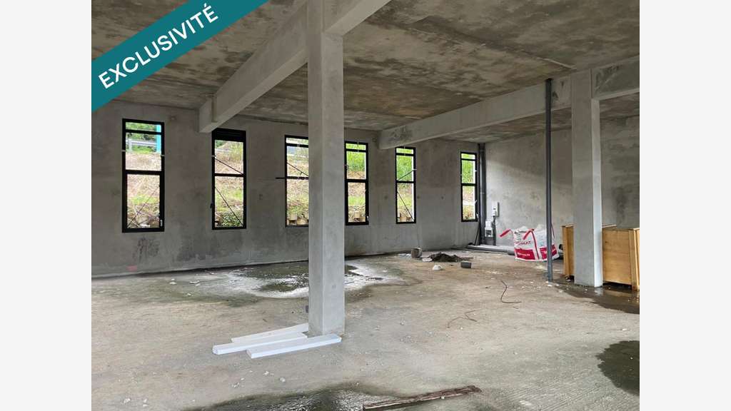 Droit au bail local aménagé neuf 160m² Le Robert