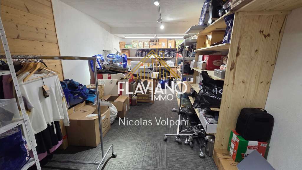 Vente local commercial 45m² secteur Le Sauze