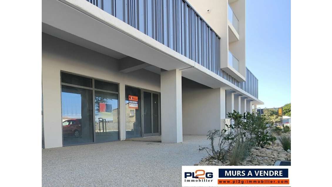 Vente local neuf 255m² aux Angles dans le Gard