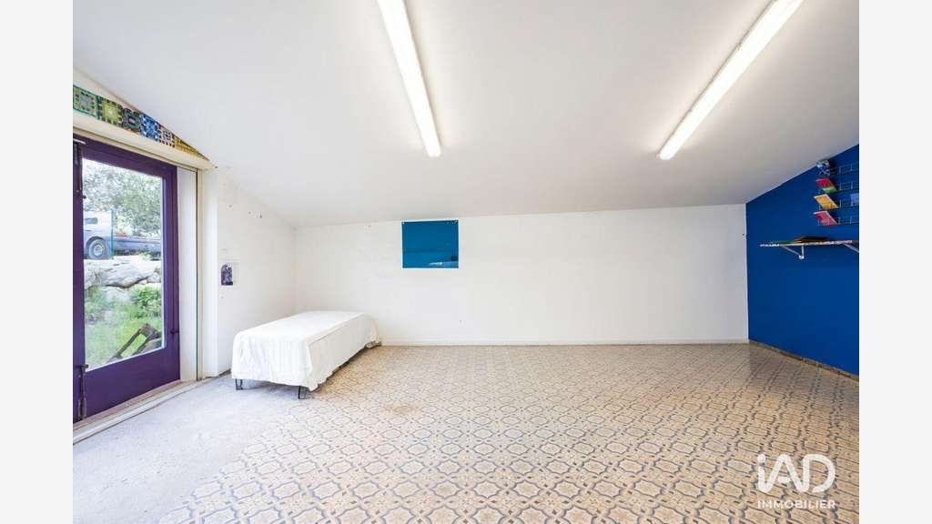 Vente local commercial 90m² à Les Angles