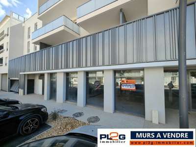 Murs commerce à vendre aux Angles GARD (30)