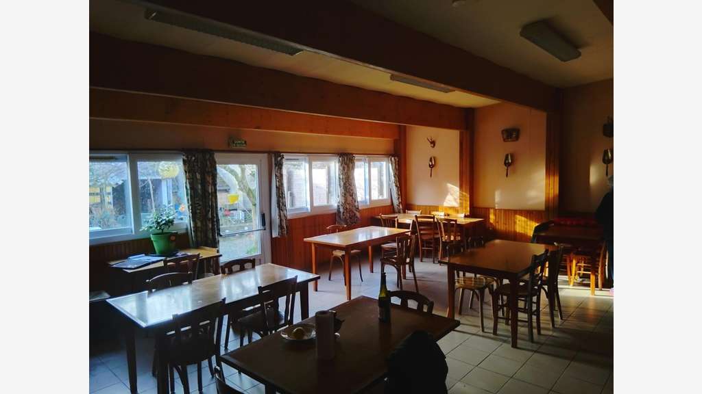 Vente local commercial 120m² empl idéal Les Aspres