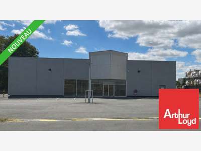 LES HERBIERS  LOCAL COMMERCIAL À LA VENTE