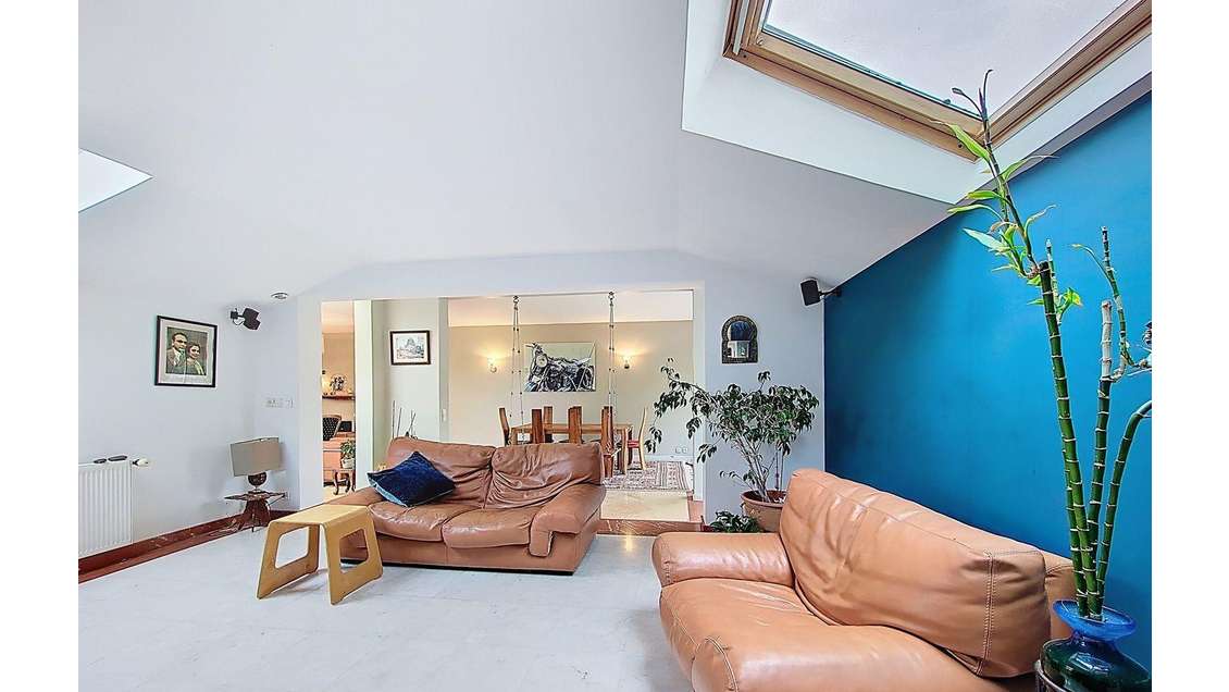 Vente murs commerciaux 662m² Les Mureaux