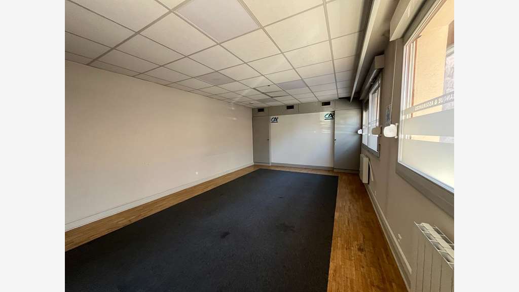 Vente local commercial  237m² Les Rousses