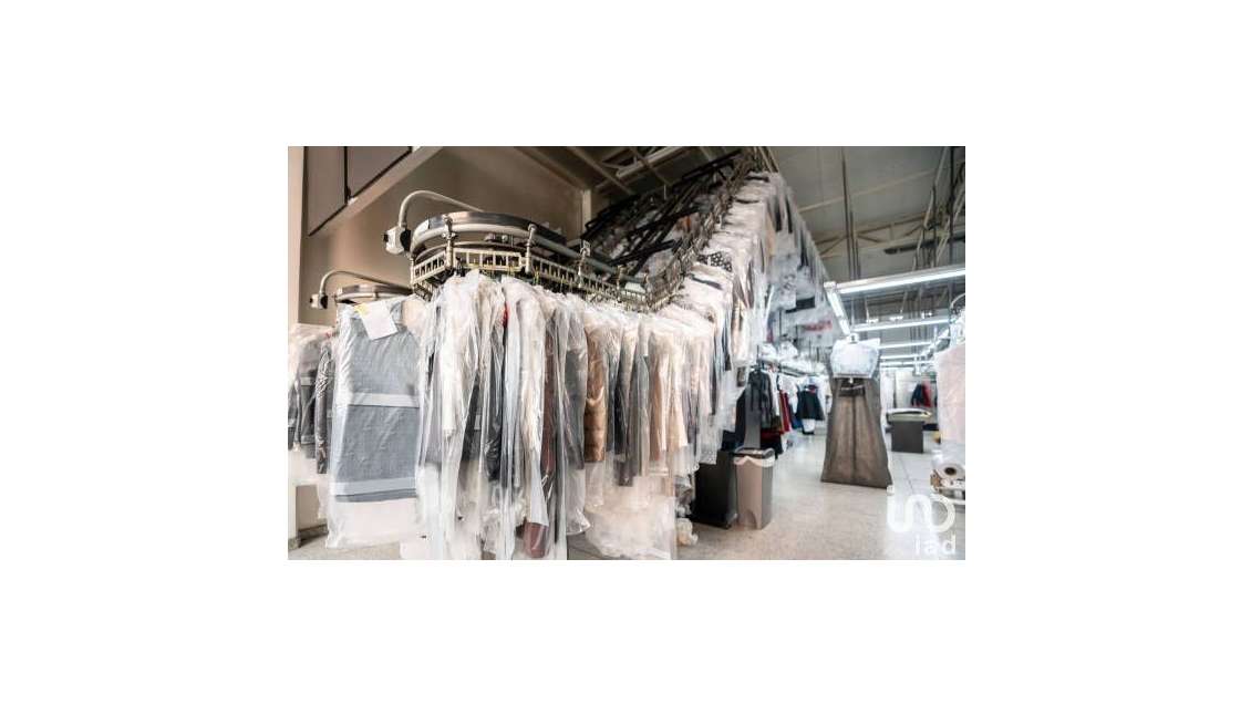 Local commercial à Levallois-Perret