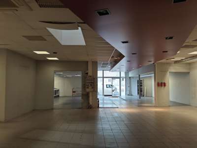 Local d’exception 737m² empl stratégique Libourne