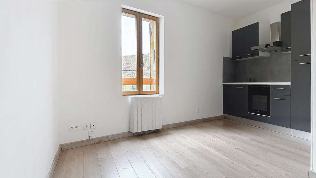 Vente local commercial 200m² + 3 Apparts Libourne