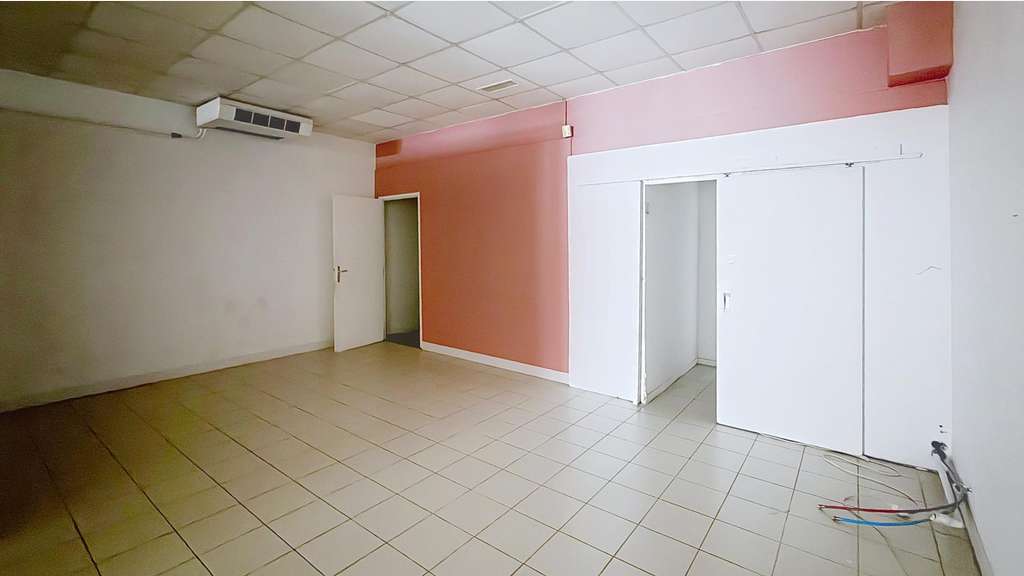 Vente local commercial 200m² + 3 Apparts Libourne
