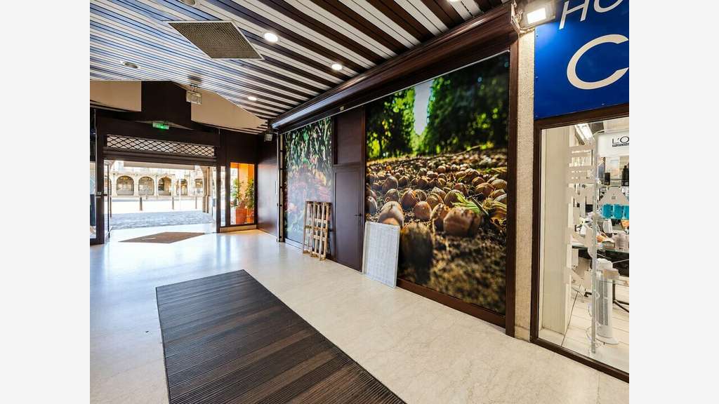 Vente local commercial 380m² hyper centre Libourne