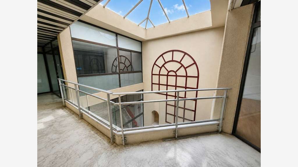 Vente local commercial 380m² hyper centre Libourne