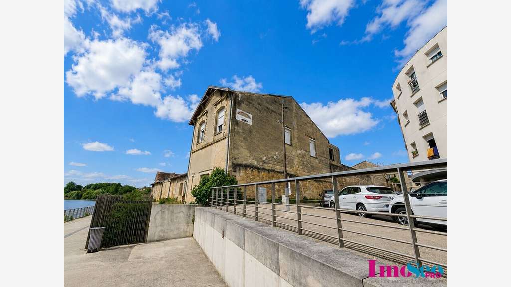 Immeuble commercial de 910m² à vendre à Libourne