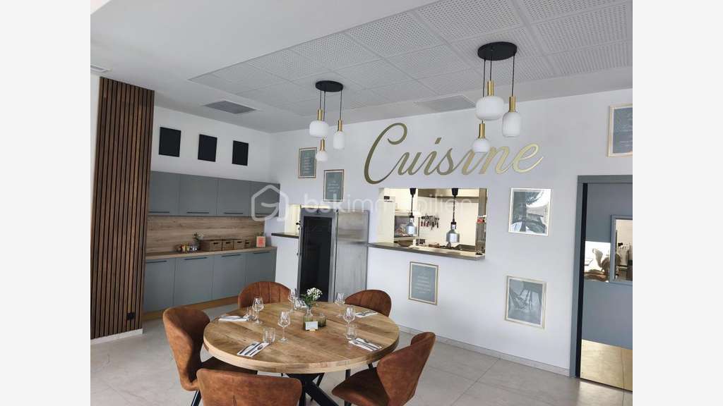 LOCAL COMMERCIAL RESTAURATION/BRASSERIE