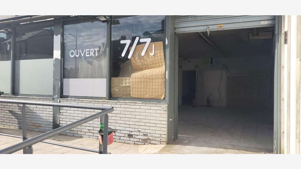 Vente local commercial 150m² à Limoges Mauvendière