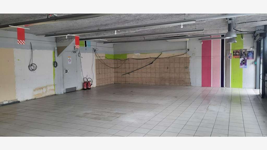 Vente local commercial 150m² à Limoges Mauvendière