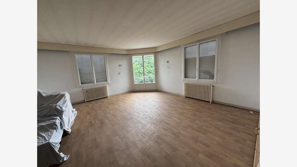 Vente local 415m² avec terrain zone Nord Limoges