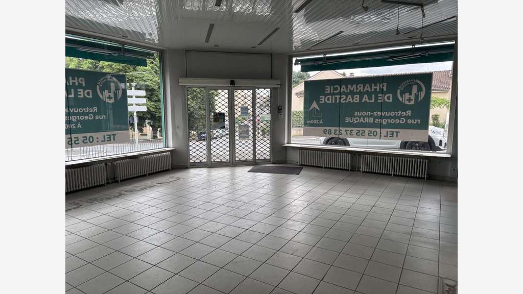 Vente local 415m² avec terrain zone Nord Limoges