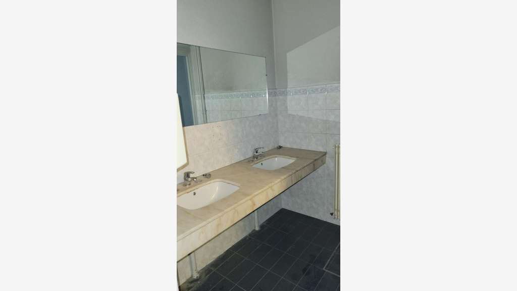Vente local commercial 149m² à Limoges