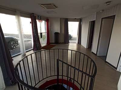 VENTE LOCAL COMMERCIAL 115m² - AXE ENTRANT