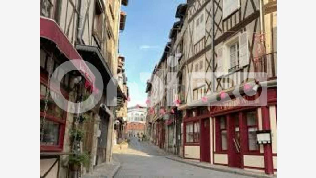 LIMOGES - LOCAL COMMERCIAL à vendre