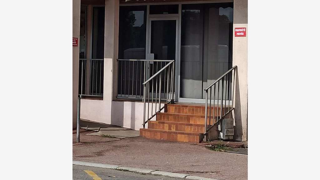 AV local commercial 122m² Limoges Casseaux