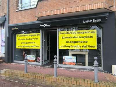 Vente local commercial 130m² à Longuenesse
