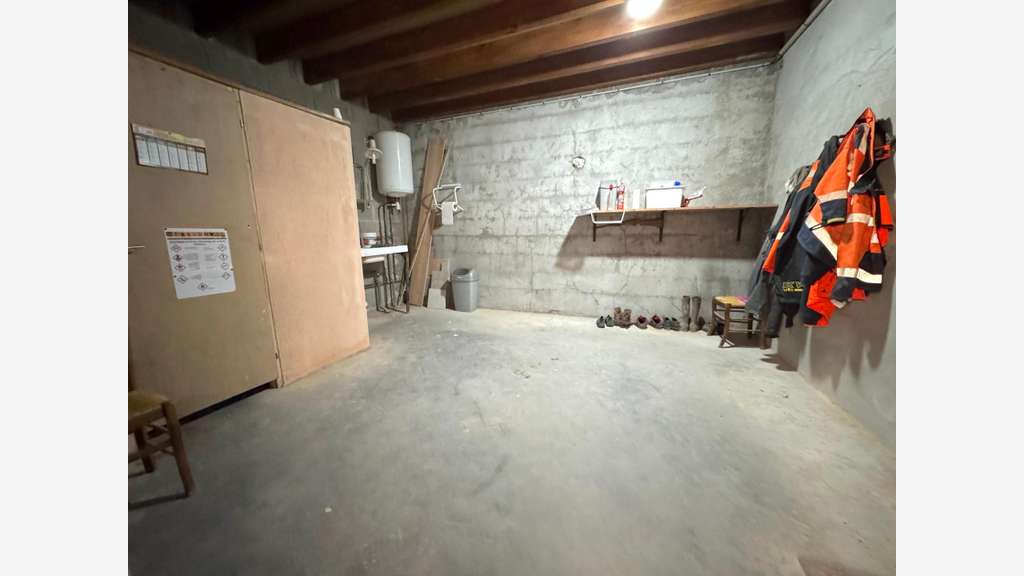 Vente bâtiment de 230m² à Lons le Saunier