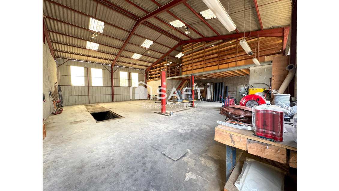 Vente bâtiment de 230m² à Lons le Saunier