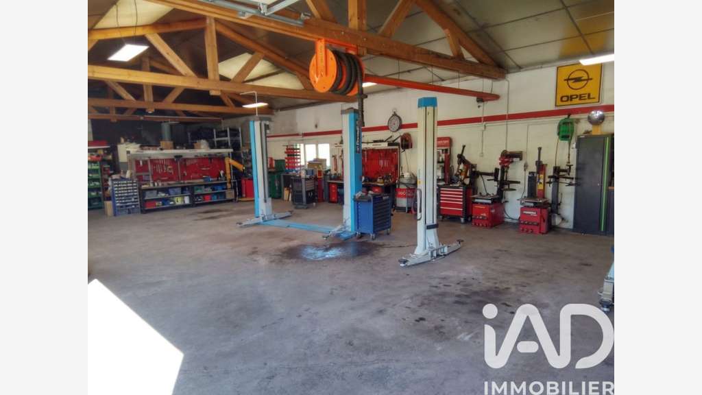 Vente ensemble immobilier commercial à Loray