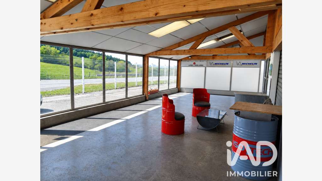 Vente ensemble immobilier de 487m² à Loray