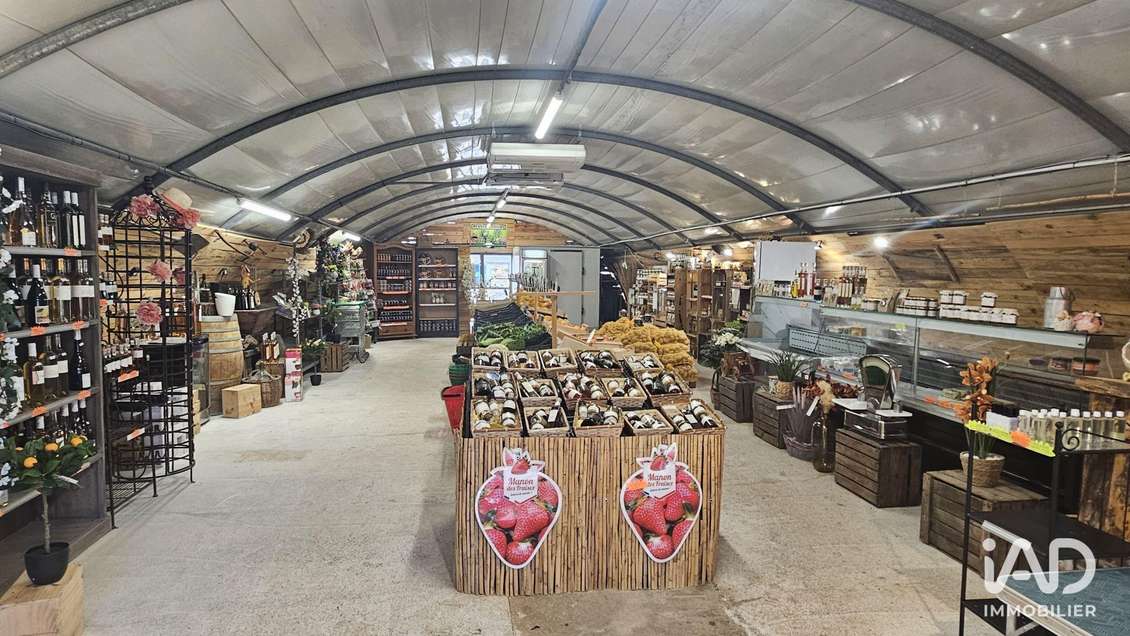 Murs commerciaux à Lorgues