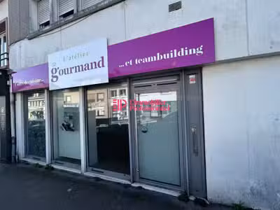 Vente local commercial 168m² à Lorient Keryado