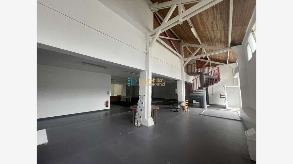 Vente immeuble 1120m² quartier calme de Lorient