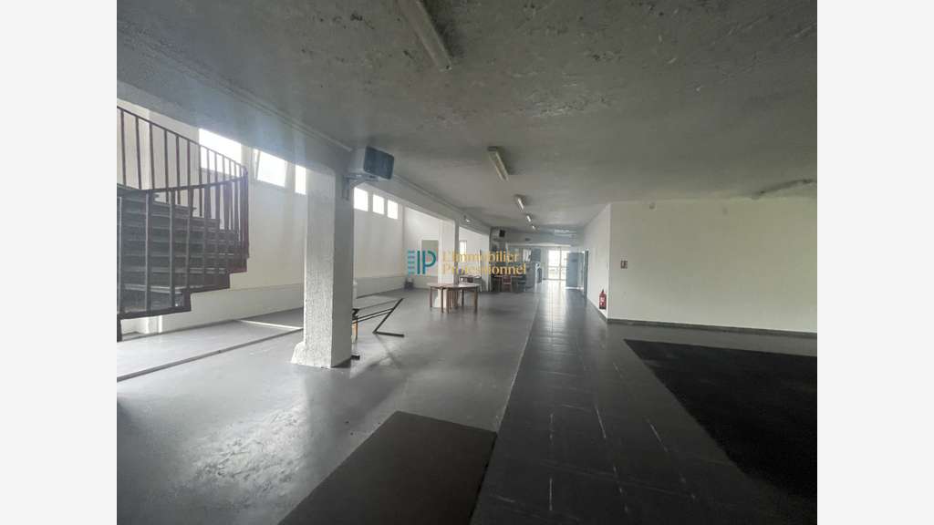 Vente immeuble 1120m² quartier calme de Lorient