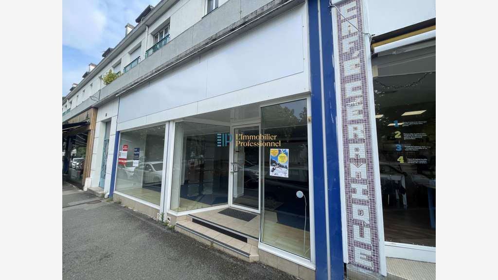 À vendre local commercial 102m² à Lorient centre