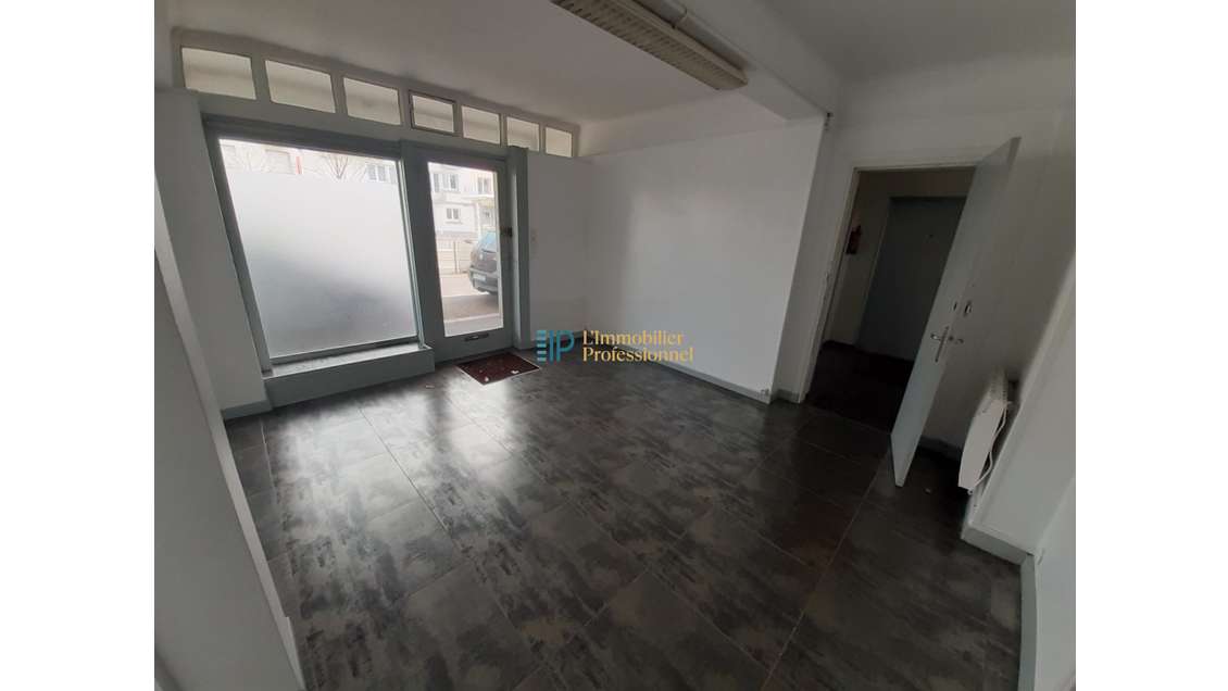 Immobilier professionnel 75m² à vendre à Lorient