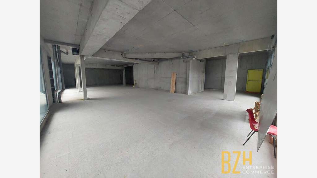 A vendre local commercial 220m² à Hennebont