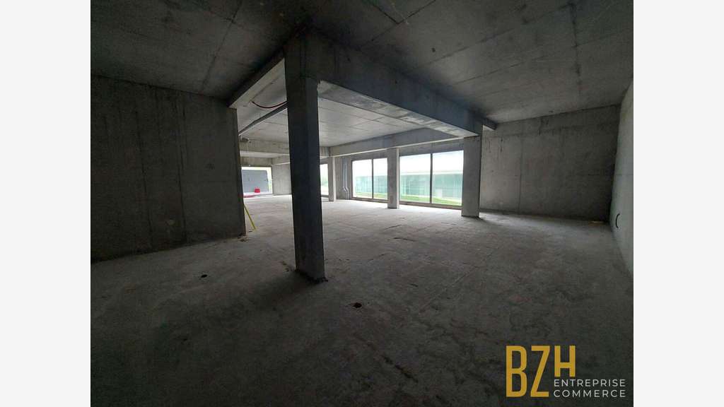 A vendre local commercial 220m² à Hennebont
